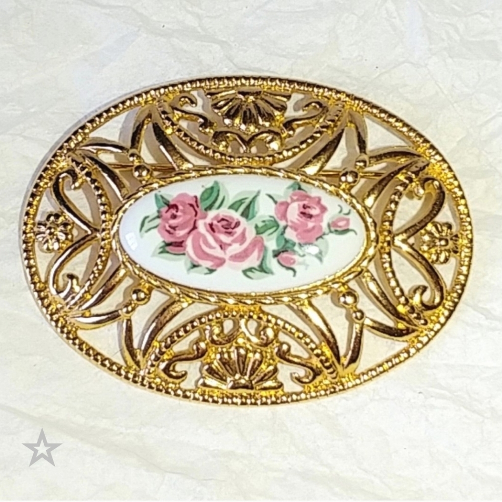 AVON "PASTEL LACE" PIN BROOCH - VINTAGE with PINK ROSES